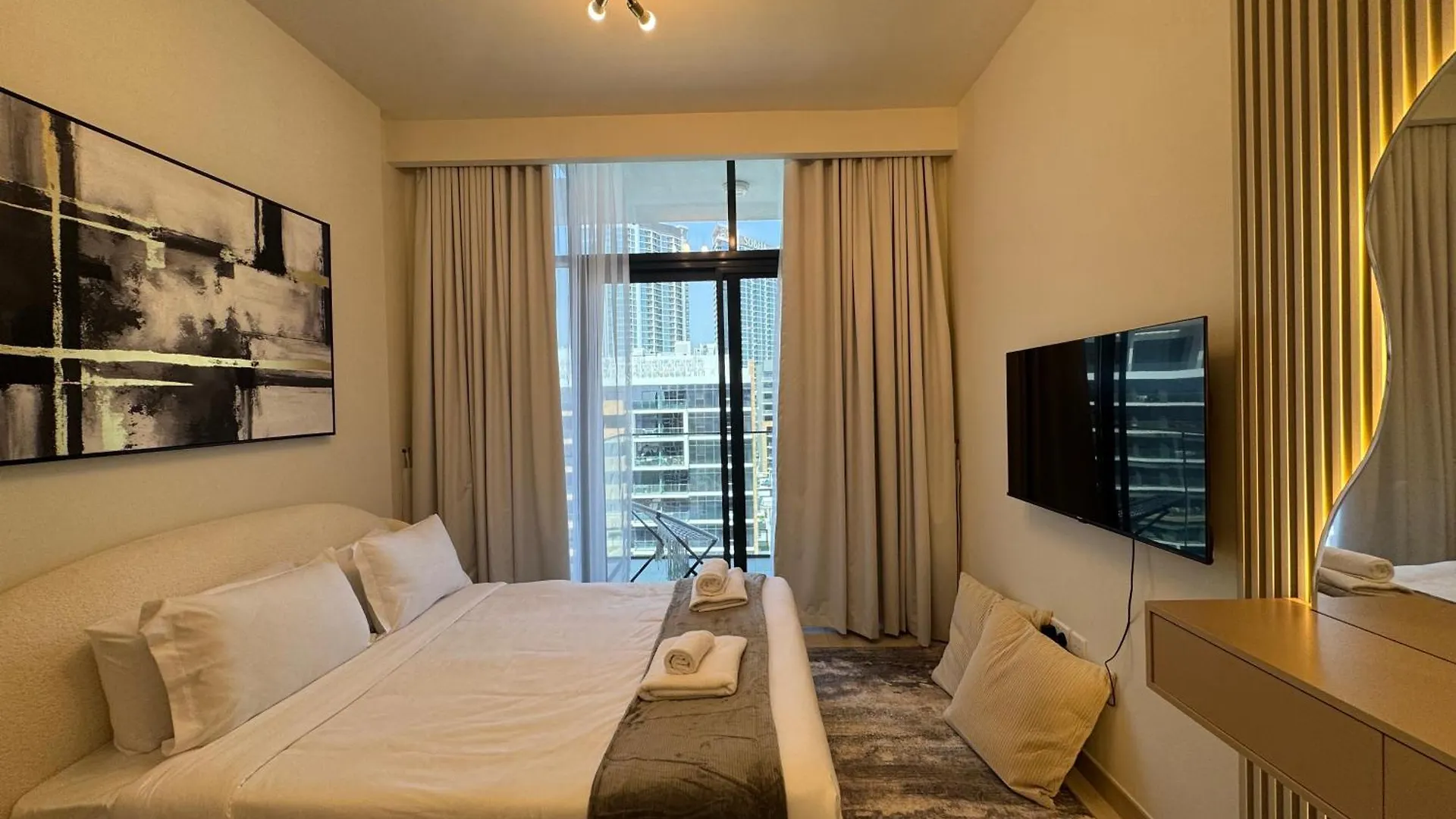 Apartment Ashri Elegant Studio Near Burj Khalifa Dubai