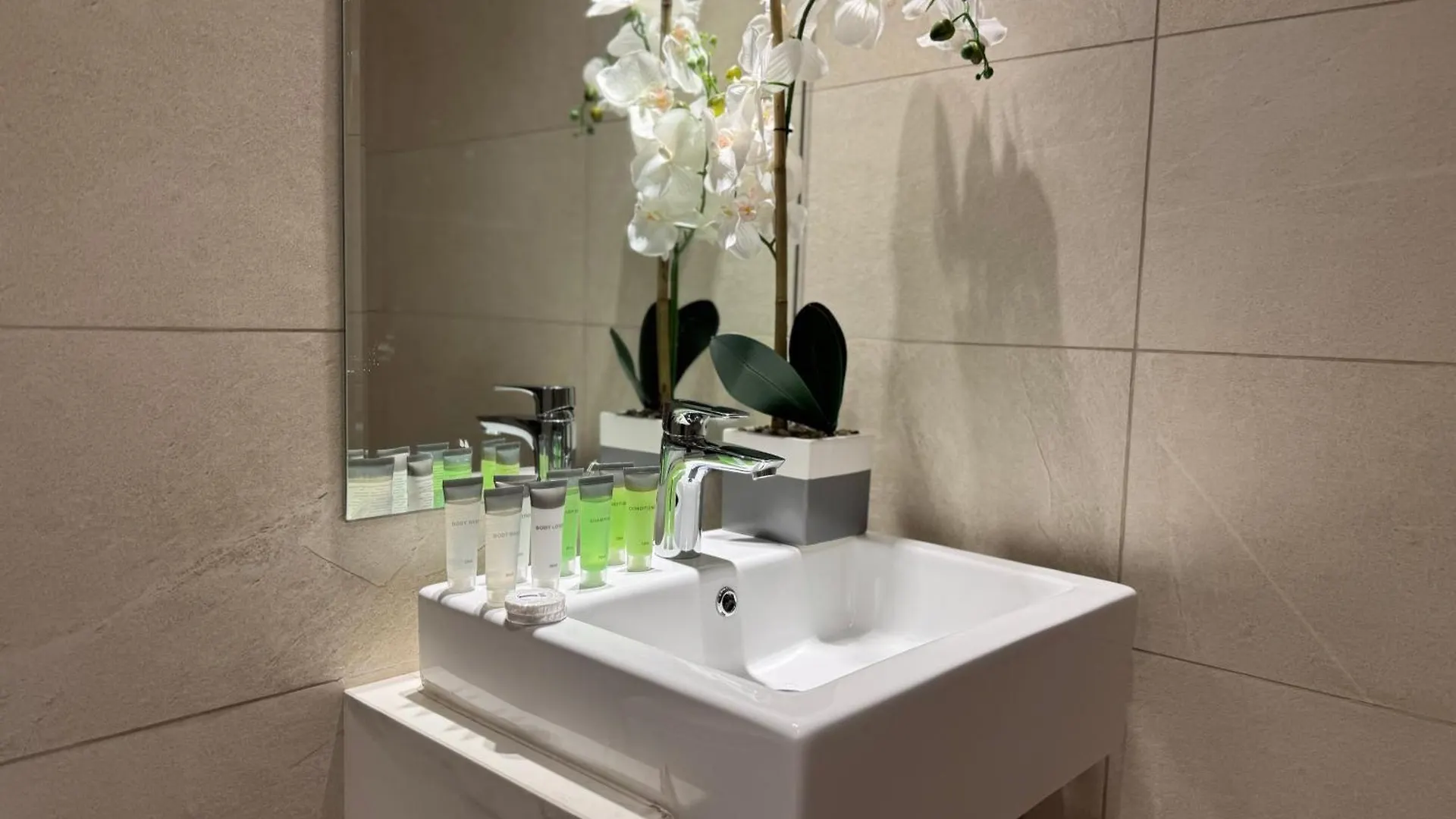 Ashri Elegant Studio Near Burj Khalifa Dubai